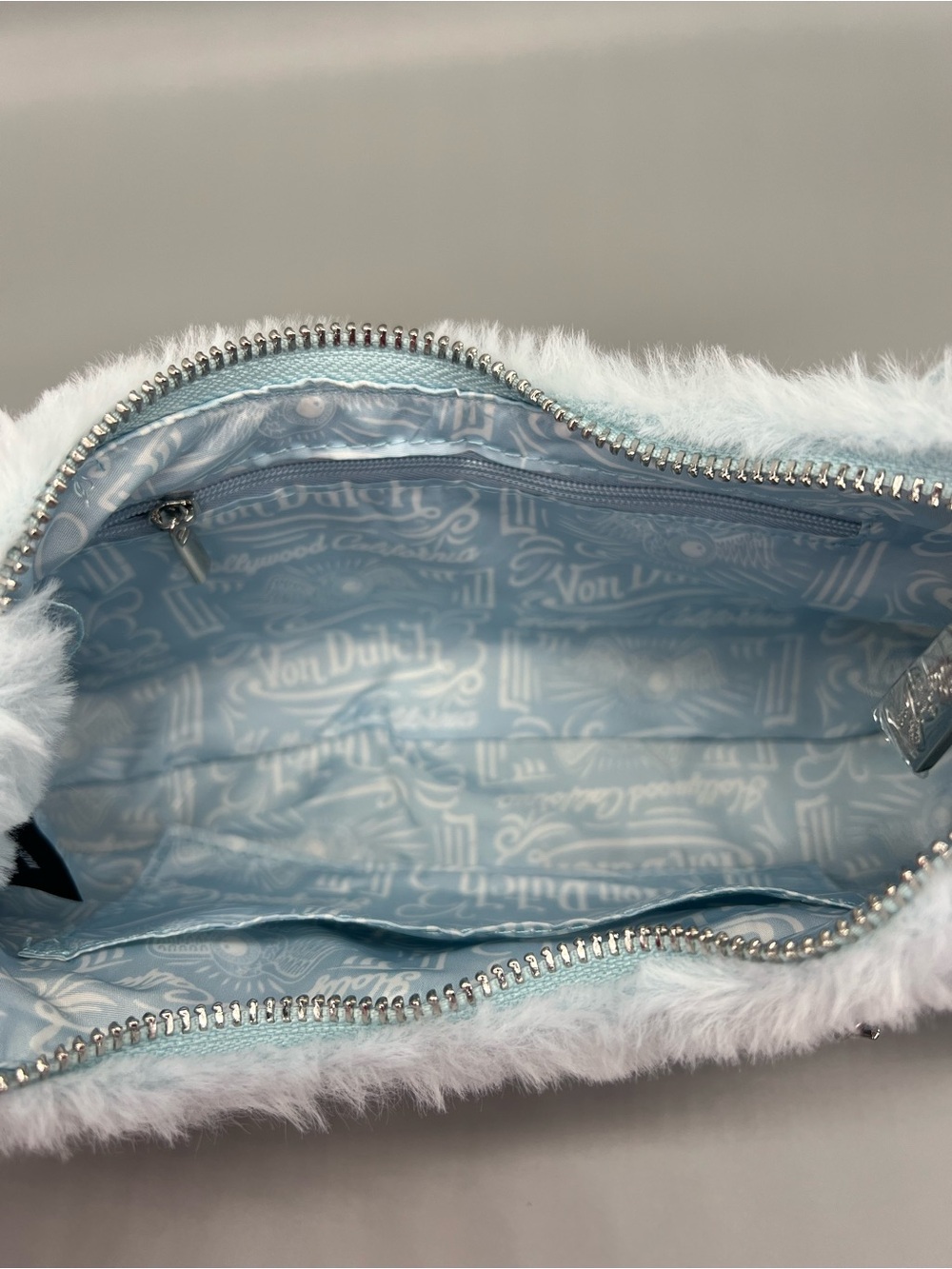Von Dutch faux fur shoulder bag purse - Picture 7 of 7